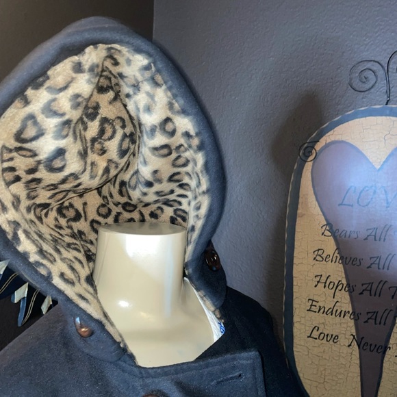 GUC L Ruby Rose Wool Coat - Picture 8 of 11